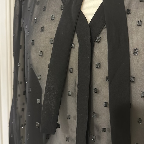 Black Metallic Thread Pattern Button Down - Picture 5 of 10